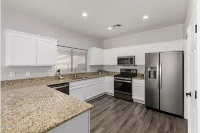 15118 N 138th Lane, Surprise, AZ 85379 - Photo 2