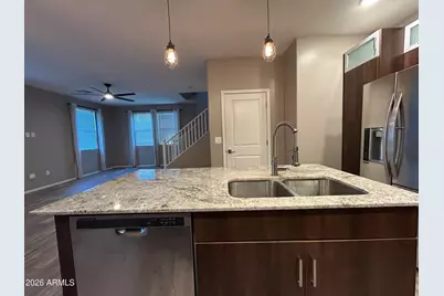 2329 E Hidalgo Avenue, Phoenix, AZ 85040 - Photo 6