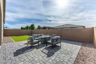 22863 E Bonanza Way, Queen Creek, AZ 85142 - Photo 32