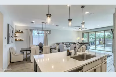 7727 W Agora Lane, Phoenix, AZ 85043 - Photo 14