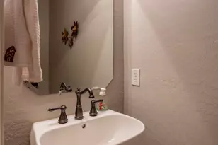 18426 W Cheryl Dr, Waddell, AZ 85355 - Photo 20