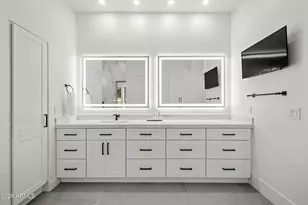 7100 E Berneil Dr, Paradise Valley, AZ 85253 - Photo 30