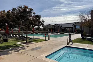 1099 S Peden Dr, Chandler, AZ 85286 - Photo 28