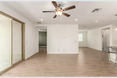 130 E Elmwood Place E, Chandler, AZ 85249 - Photo 14