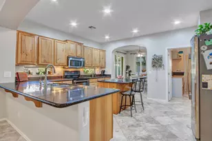 12562 W Miner Trail, Peoria, AZ 85383 - Photo 24