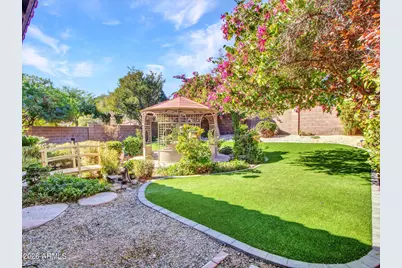 12562 W Miner Trail, Peoria, AZ 85383 - Photo 18