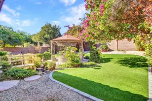 12562 W Miner Trail, Peoria, AZ 85383 - Photo 18