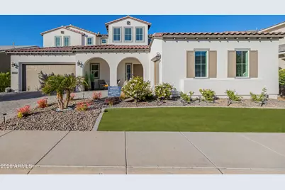 17210 W Gracemont Street, Surprise, AZ 85388 - Photo 2