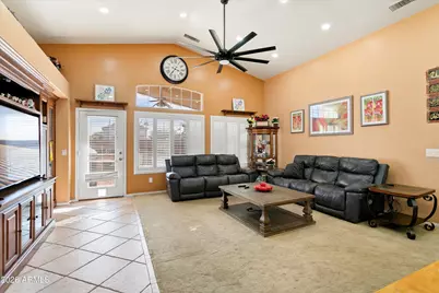 13367 W Lisbon Lane, Surprise, AZ 85379 - Photo 8