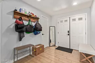 1065 E Fairmont Dr, Tempe, AZ 85282 - Photo 6