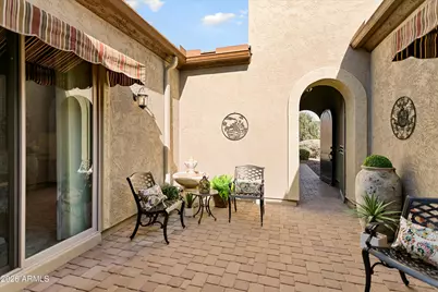 13067 W Cliffrose Road, Peoria, AZ 85383 - Photo 8