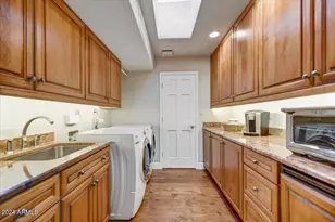 8434 E Charter Oak Dr, Scottsdale, AZ 85260 - Photo 12