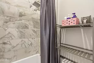 938 E Parkview Dr, Gilbert, AZ 85295 - Photo 40