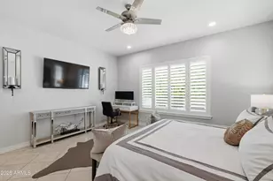 938 E Parkview Dr, Gilbert, AZ 85295 - Photo 26