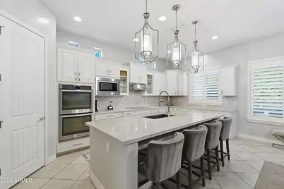 938 E Parkview Drive, Gilbert, AZ 85295 - Photo 14