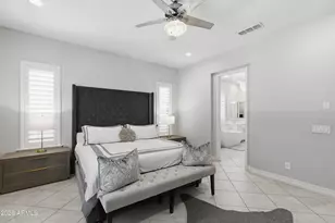 938 E Parkview Dr, Gilbert, AZ 85295 - Photo 24