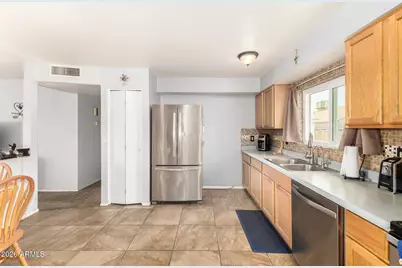 4546 W Sanna Street, Glendale, AZ 85302 - Photo 8