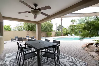 4451 E Earll Drive, Phoenix, AZ 85018 - Photo 2