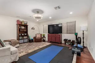 350 W Vinedo Ln, Tempe, AZ 85284 - Photo 32