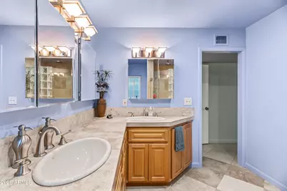 10201 N 58th Place, Paradise Valley, AZ 85253 - Photo 12
