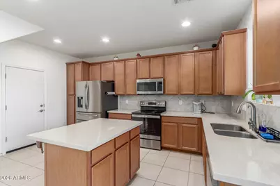 10162 E Theorem Drive, Mesa, AZ 85212 - Photo 4