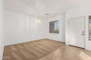 7402 N 88th Ln, Glendale, AZ 85305 - Photo 8