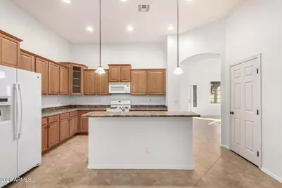 7402 N 88th Lane, Glendale, AZ 85305 - Photo 14