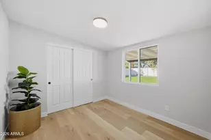 2324 E Heatherbrae Dr, Phoenix, AZ 85016 - Photo 12