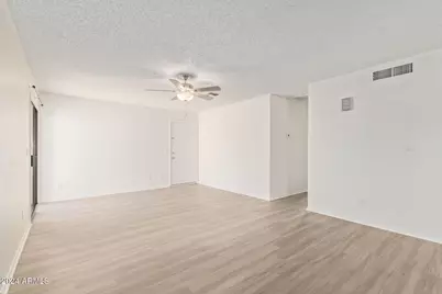 8714 W Amelia Avenue, Phoenix, AZ 85037 - Photo 2