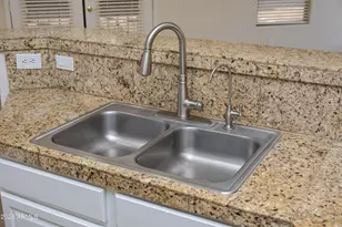 45633 W Mountain View Rd, Maricopa, AZ 85139 - Photo 22