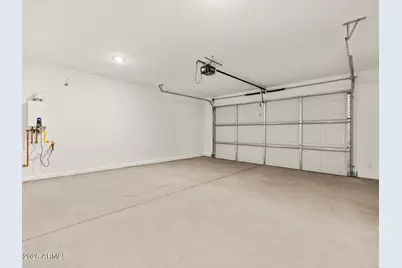 22665 W Pontiac Drive, Surprise, AZ 85387 - Photo 8