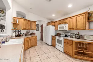 560 W Topeka Dr, Wickenburg, AZ 85390 - Photo 12