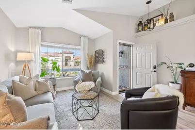 11673 W Lakeview Court, Surprise, AZ 85378 - Photo 10