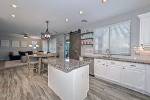 2747 W Via Bona Fortuna Dr, Phoenix, AZ 85086 - Photo 10