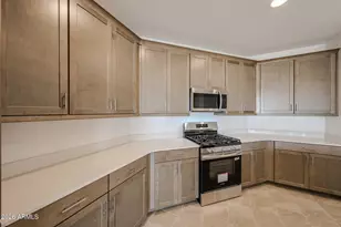 7824 W Tether Trl, Peoria, AZ 85383 - Photo 6