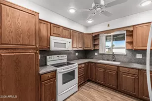 6231 E Ellis St, Mesa, AZ 85205 - Photo 12