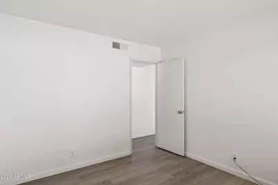 9300 E Kalil Drive, Scottsdale, AZ 85260 - Photo 18