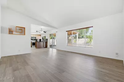 9300 E Kalil Drive, Scottsdale, AZ 85260 - Photo 4