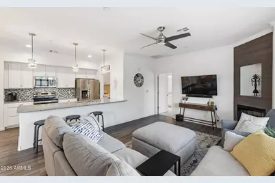 900 S Canal Drive #211, Chandler, AZ 85225 - Photo 8