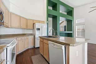 1561 E Black Diamond Dr, Gilbert, AZ 85296 - Photo 12