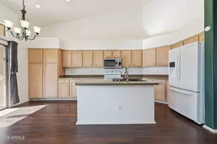 1561 E Black Diamond Dr, Gilbert, AZ 85296 - Photo 10