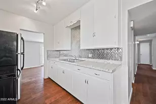 144 North Hunt Dr E, Mesa, AZ 85203 - Photo 6