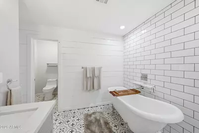 1359 E Weldon Avenue, Phoenix, AZ 85014 - Photo 32