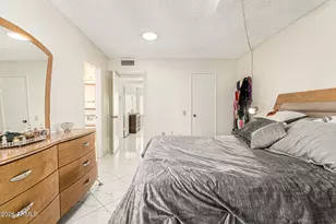 10020 W Royal Oak Rd, Sun City, AZ 85351 - Photo 14