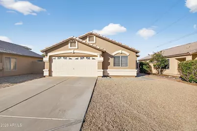 374 N Ocean Drive, Gilbert, AZ 85233 - Photo 2