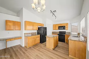 374 N Ocean Dr, Gilbert, AZ 85233 - Photo 12