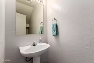 16226 W Caribbean Ln, Surprise, AZ 85379 - Photo 6