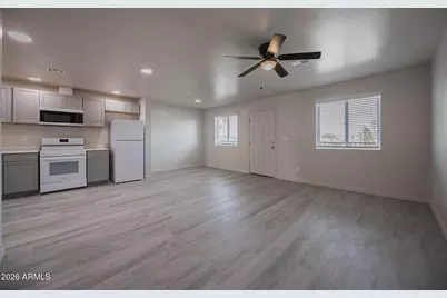 2121 W Adams Street #B201, Phoenix, AZ 85009 - Photo 4