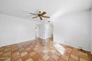 2215 W Earll Dr, Phoenix, AZ 85015 - Photo 22