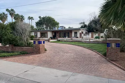 21 E Saint Charles Avenue, Phoenix, AZ 85042 - Photo 2
